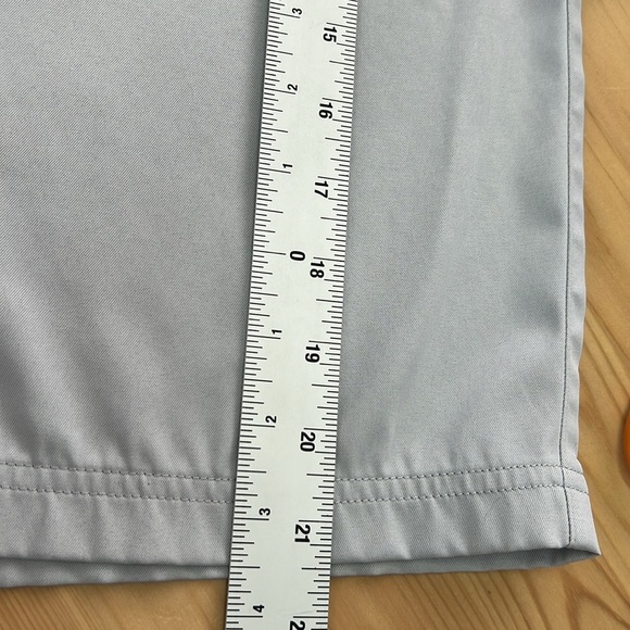 Nike Dri-Fit Men’s Shorts Size 36 W 10.5” Inseam Gray Polyester/Spandex EUC - Picture 14 of 14